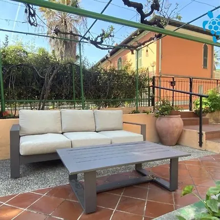 Lora Rda Luxury Hotel