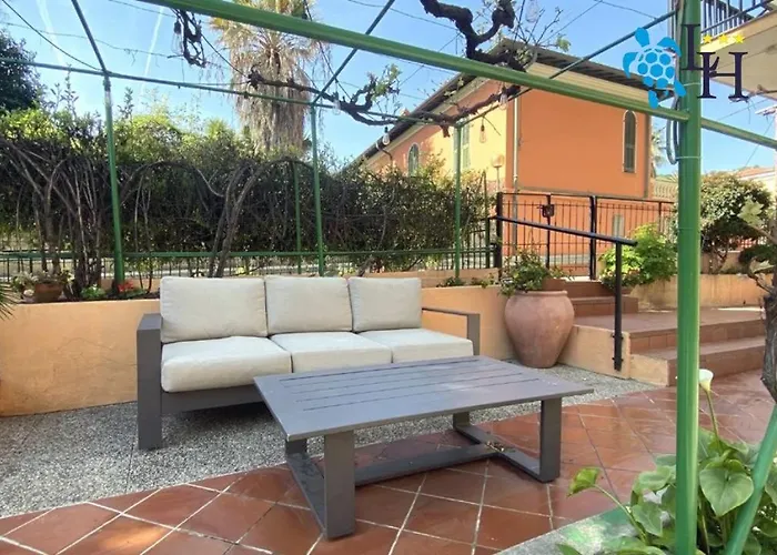 Lora Rda Luxury Ξενοδοχείο