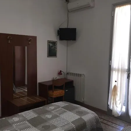 Ξενοδοχείο Lora Rda Luxury