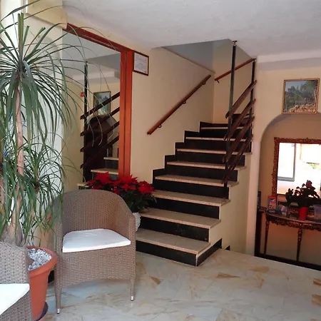 Hotel Lora Rda Luxury