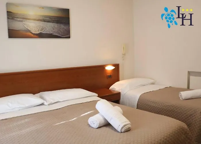 Hotel Lora Rda Luxury 3*