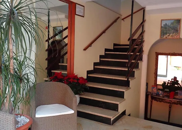 Hotel Lora Rda Luxury